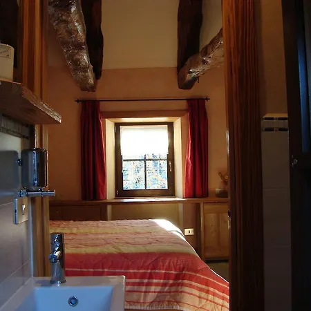 Oda ve Kahvaltı La Quana Domodossola